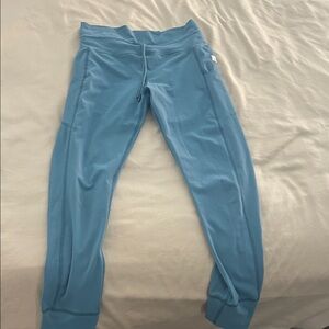 NWOT Vuori daily leggings short